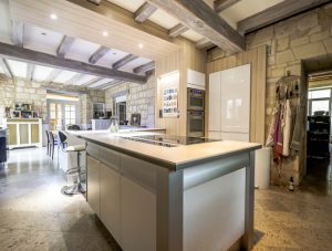 ilot-central-cuisine-design-tours